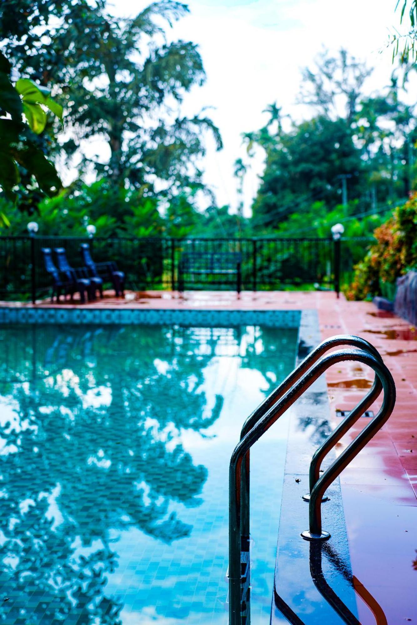 Space Rock Resort Kalpetta Exterior photo